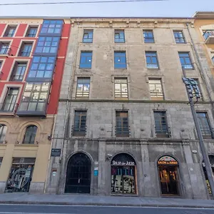 Apartamento Amplio Y Elegante En Casco Viejo Con Parking, Bilbao